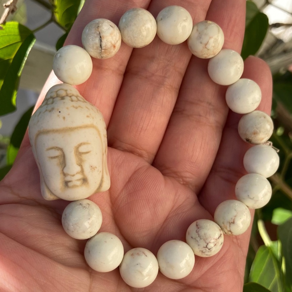 Howlite Buddha Bracelet